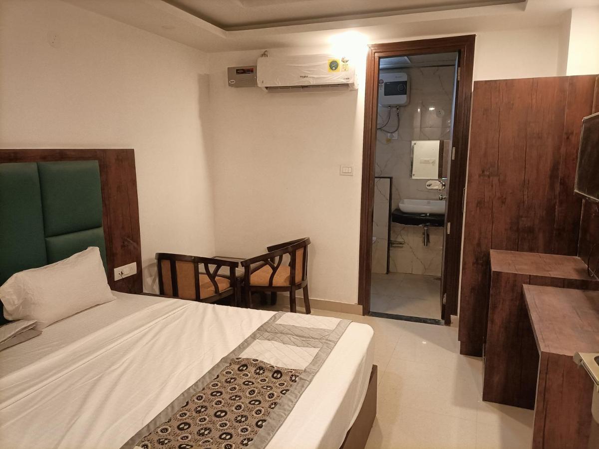 Family Hotel Tark Near Igi Airport Delhi New Delhi Extérieur photo