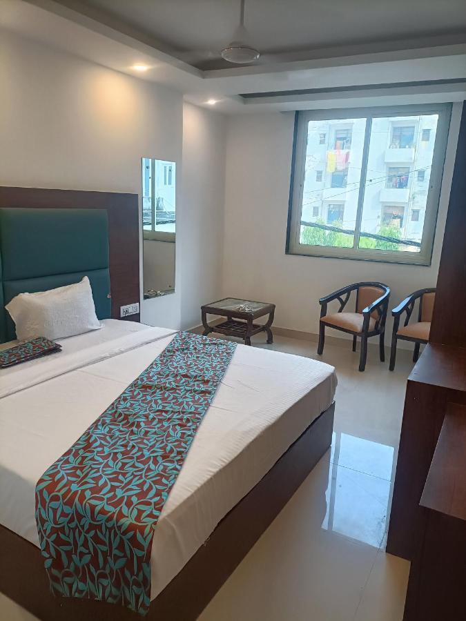 Family Hotel Tark Near Igi Airport Delhi New Delhi Extérieur photo