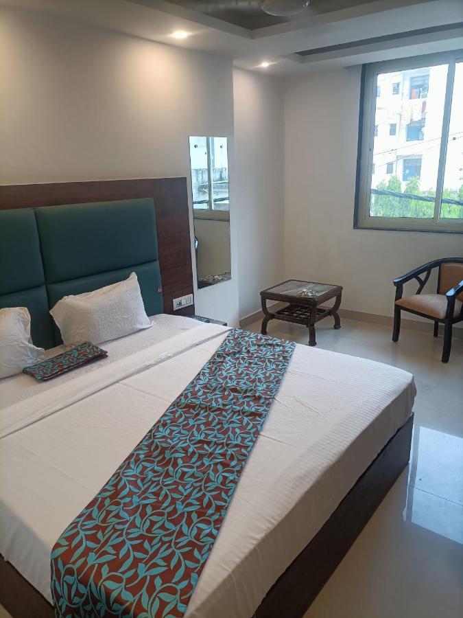 Family Hotel Tark Near Igi Airport Delhi New Delhi Extérieur photo